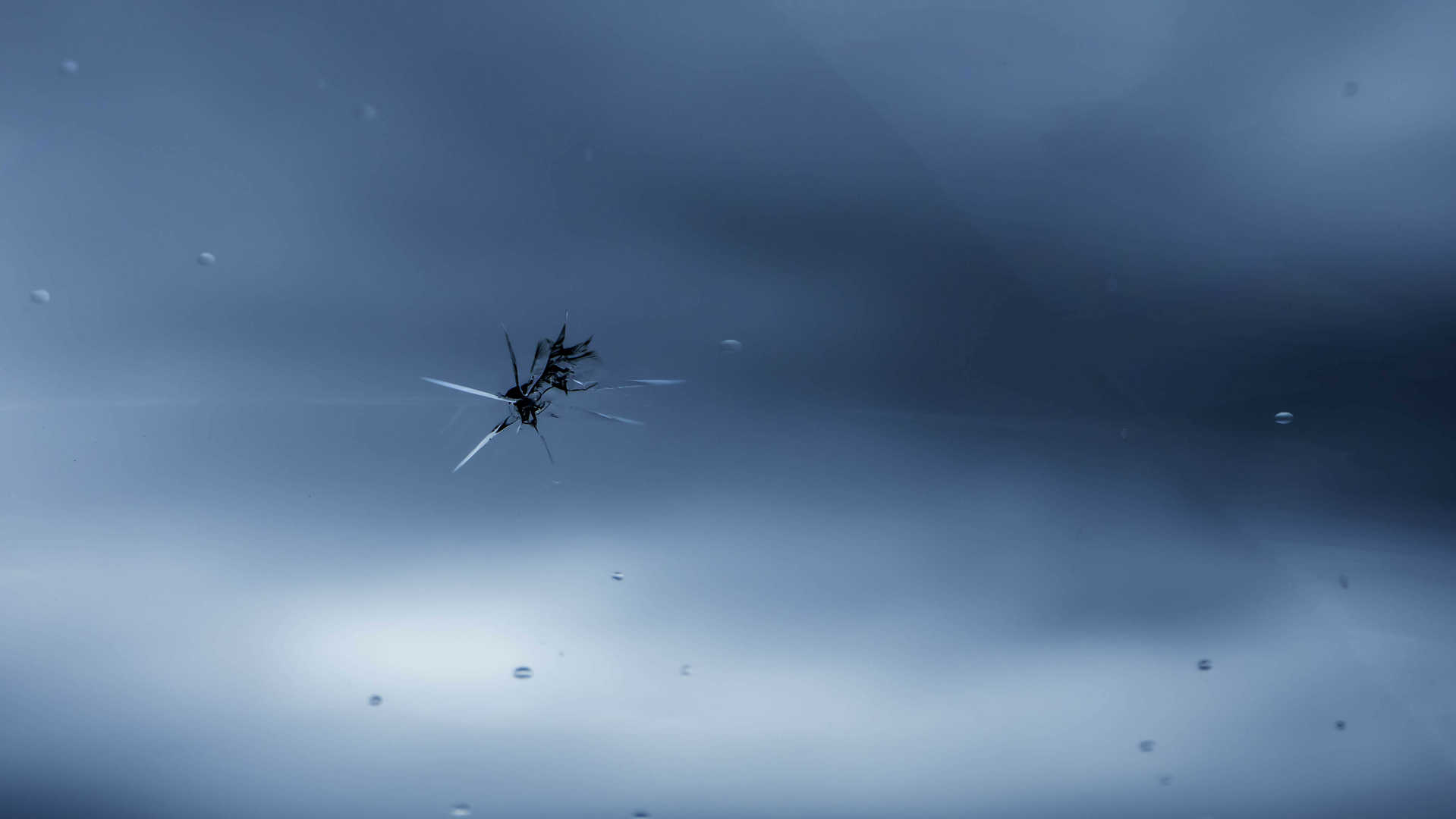 crack in windscreen