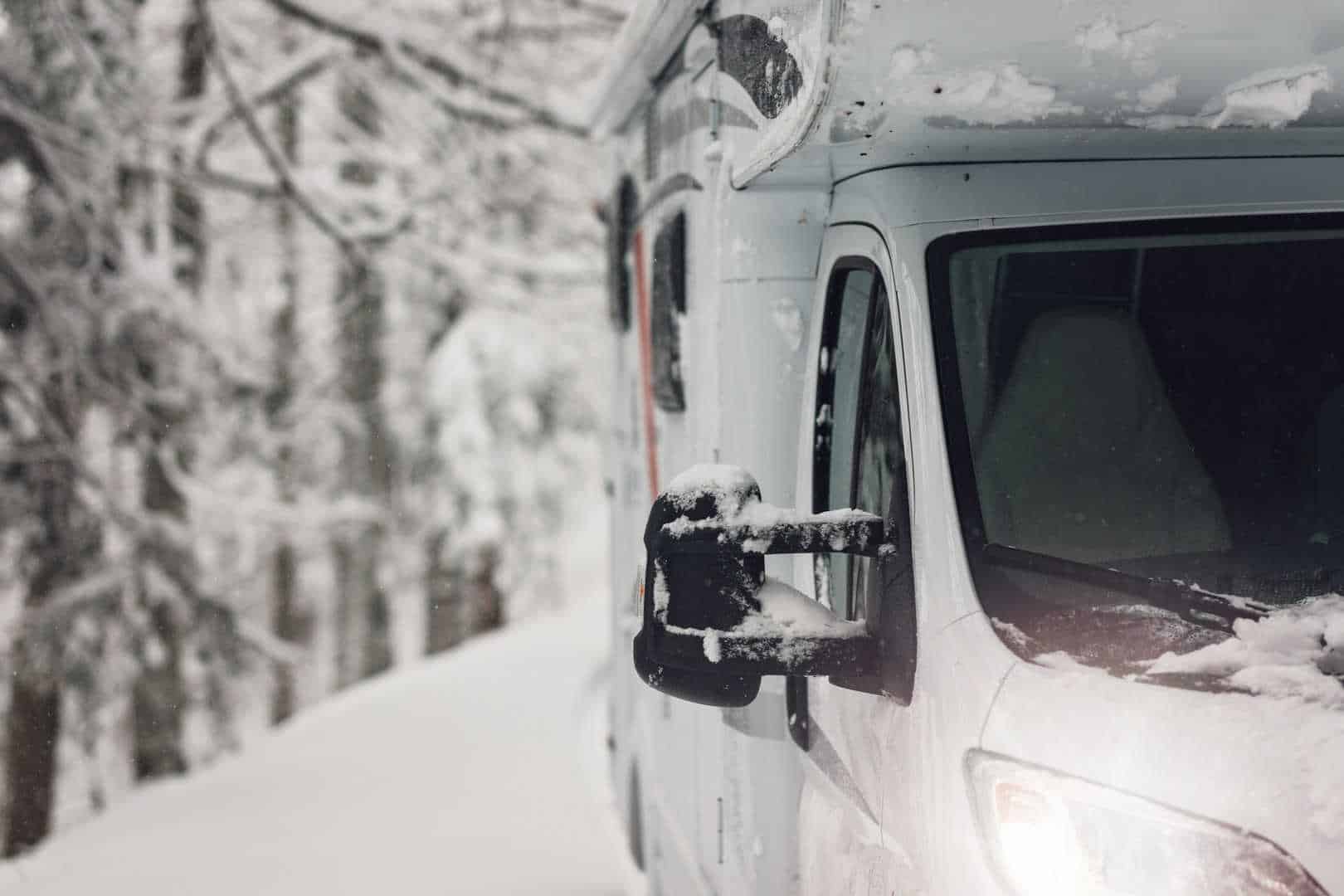 motorhome driving in the snow