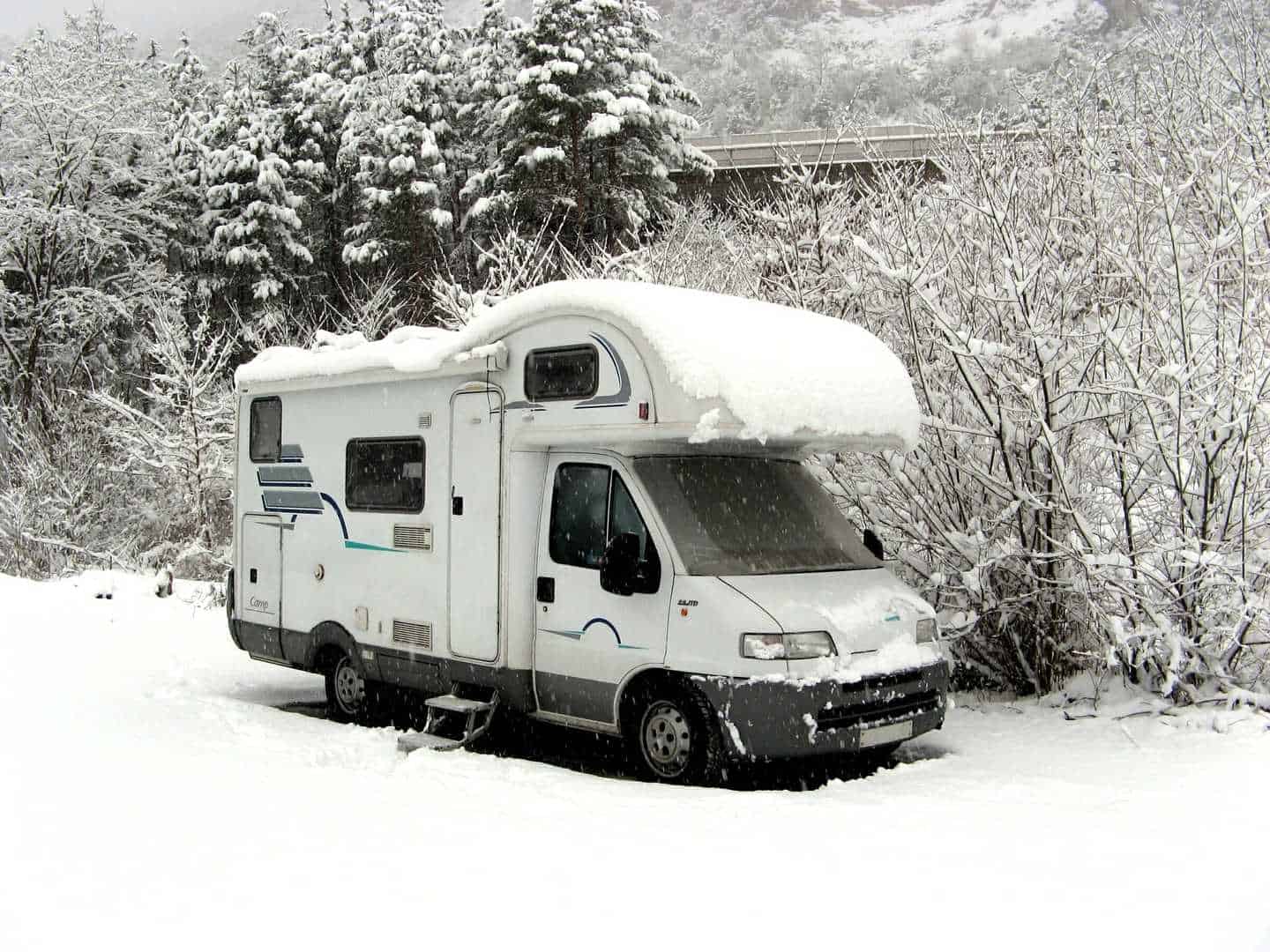 motorhome in the snow