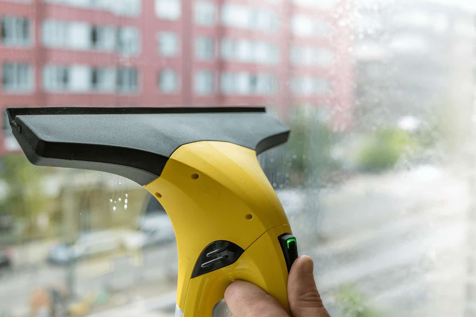 Стеклоочиститель Bosch Glassvac Solo Plus