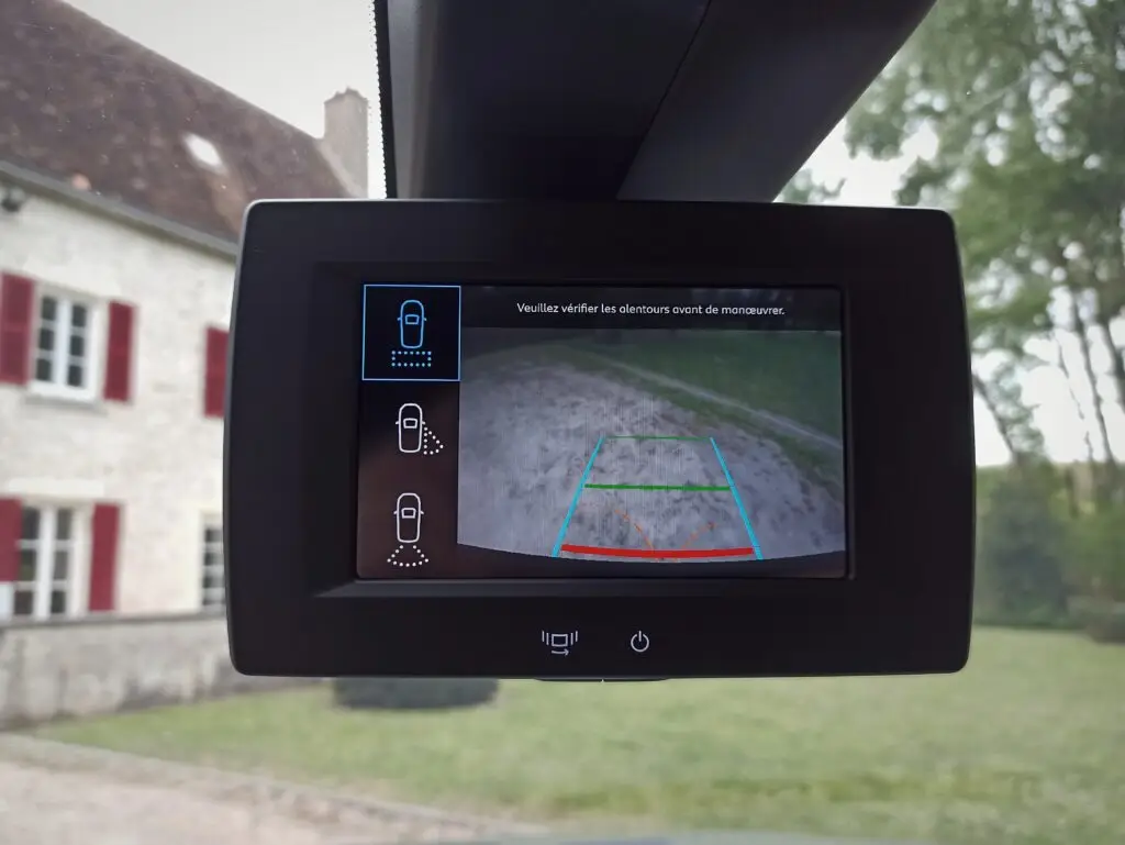Rear View Camera Display in Utility Vehicle with Parking Assistance Guidelines